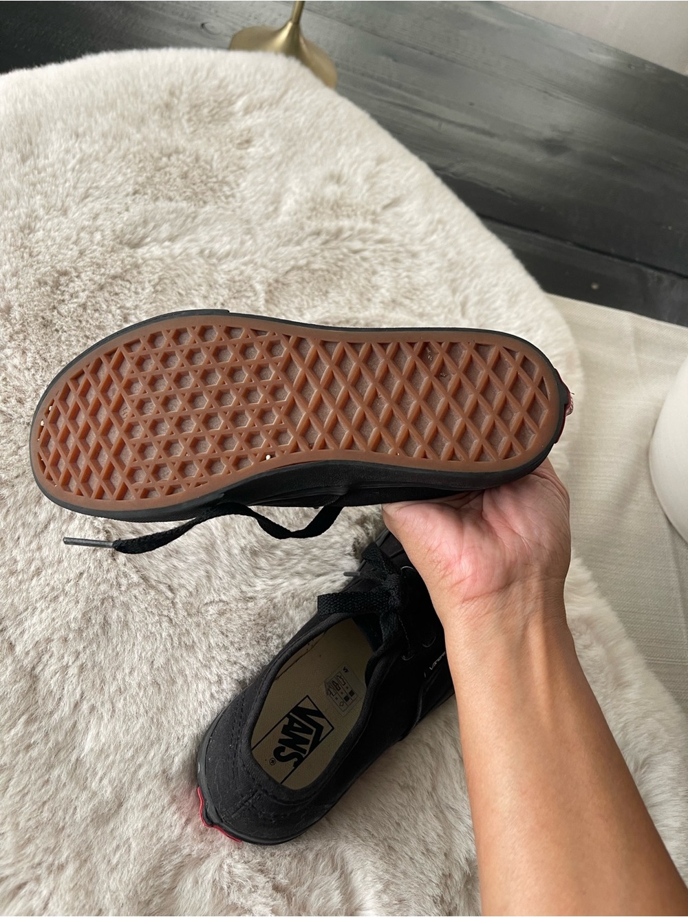 Vans black shoes size 2.5 kids - Picture 4 of 5